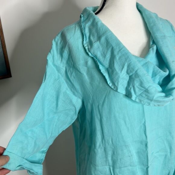 Match Point Linen Tunic, Small - Picture 3 of 9